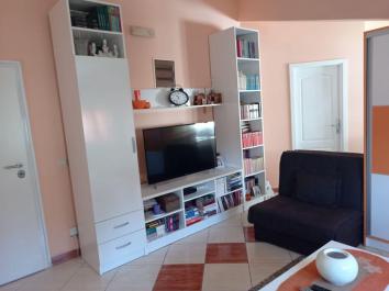 Se vende bonito apartamento de 1 dormitorio en el centro de Bar, Montenegro