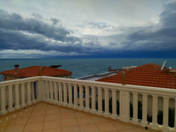 Vila v Dobrej Vode 250 od mora 200 m2 s panoramatickým výhľadom na more