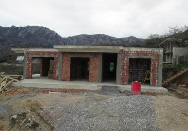 Nuova casa in costruzione a Zupci, bar con vista eccellente sul mare e sulle montagne