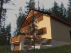 Na predaj 2 podlažný rozostavaný dom s garážou v Borje