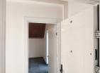 Нов 2 стаи 49м2 апартамент в Каваци на последен етаж с прекрасна панорамна гледка