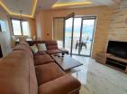 Луксозен апартамент в Дурашевичи за продажба с изглед към морето и паркинг
