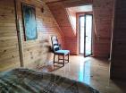 Къща в стил хижа в Сутоморе на тихо място на 15 мин от морето в равнината