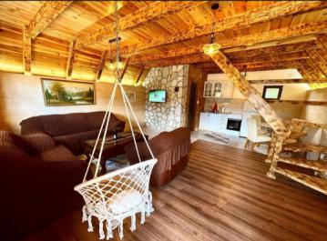 Nova lesena hiša v Žabljaku za počitek ali najem