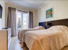 Продаје се ексклузивни апартман Порто Монтенегро Тиват са 2 спаваће собе и погледом на море