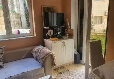 Venta apartamento de una habitación doble en Kumbor, Herceg Novi a 100 m del mar