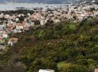 2 vila te reja me pamje panoramike nga deti dhe mali ne Tivat