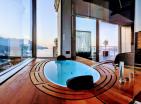 Edinstven penthouse 290 m2 s panoramskim razgledom na Budvansko riviero in Be Vzhodni