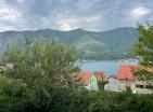 casa de 2 plantas en Kotor, Dobrota con vistas al mar y aparcamiento