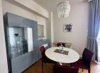Apartament luksoz në bregdet 58 m2 në Budva, Tre Canne në vijën e parë