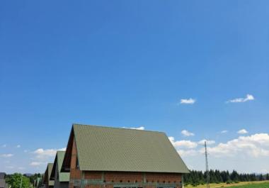 2-katna kuća površine 160 m2 u Žabljaku s pogledom na planine