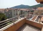 Osupljiv dupleks apartma 47 m2 s pogledom na morje v Budvi, Črna gora