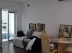 Acogedor apartamento en planta baja de 34 m2 a solo 50 m de la playa en Đenovići
