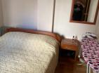 Appartamento di lusso con 2 camere da letto 72 m2 a Budva con 2 terrazze e piscina