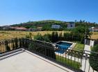 Luxusní vila v Podgorici, Černá Hora s bazénem a velkým pozemkem