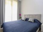 Nuevos apartamentos amueblados de 1 dormitorio en Budva a 100 metros del mar del desarrollador
