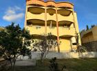 Luxus 3 szintes ház 232 m2 tengerre néző Buljarica
