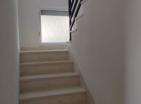 Очарователна 2-етажна къща 190 м2 за продажба в Сутоморе с гараж