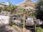 Okouzlující 2patrový dům 190 m2 na prodej v Sutomore s garáží