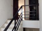 Очарователна 2-етажна къща 190 м2 за продажба в Сутоморе с гараж
