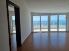 Luxus tengerre néző apartmanok 169 m2 medencével Petrovac, nincs adó