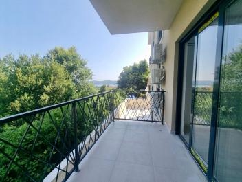 Ohromující výhled na moře nově postavený byt v Tivatu na vynikajícím místě