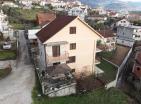 Esclusiva villa di 4 piani 280 m2 a Tivat vicino al porto turistico di Porto Montenegro