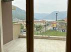 Apartament i ri luksoz me pishinë, pranë plazhit Në Dobrota, Kotor