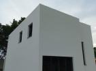 Zapanjujuća kuća s pogledom na more površine 143 m2 u Susaniju, Bar, idealna lokacija