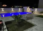 Luxueuse villa neuve de 4 chambres 187 m2 avec piscine au Bar