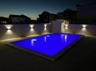 Nuova lussuosa villa 4 camere da letto 187 m2 con piscina in Bar