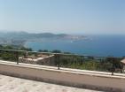 Luxusní 3patrová Vila 200 m2 v baru s panoramatickým výhledem na moře a bazénem