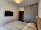 Mahnitëse e re 2 dhoma gjumi apartament 58 m2 me pamje nga deti Në Budva