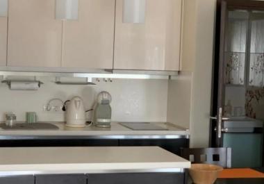 Lakás a város Tivat