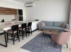Appartamento di lusso sul mare 78 m2 a Becici con servizi mozzafiato