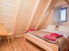 Mini hotel-idilliaco rifugio case circondate da Durmitor bellezza naturale