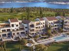 Apartament luksoz seaview 104 m2 në Lustica Bay me qasje elitare në golf