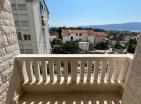 Nový byt s jednou ložnicí 46 m2 v Tivatu poblíž Porto Montenegro s terasou