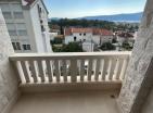 Impresionante apartamento con vistas al mar en Tivat de nueva construcción en una ubicación privilegiada