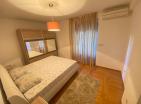 Καλαίσθητο διαμέρισμα με θέα στη θάλασσα 83 m2 στο Becici απέναντι από το Splendid hotel