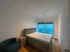 Exclusivas habitaciones amuebladas de 2 dormitorios más oficina apta con vislumbre del mar