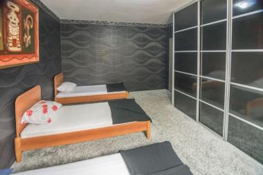 Ziskový hostel v centru Tivat, potenciál rozšíření
