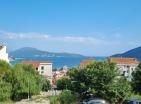Impresionante apartamento con vistas al mar de 60 m2 en Igalo, Herceg Novi con terraza