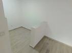 Bájos stúdió 27 m2-ben Bar, Bjeli adapti terasszal felújítás után