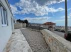 Lenyűgöző tengerre néző ház 72 m2 Dobra Voda tetőterasszal 10 perc tenger