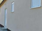 Nouvelle charmante maison neuve de 81 m2 à Podgorica avec terrasse à 5 minutes du centre