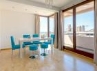 Luxueuse villa de 4 étages de 221 m2 avec vue panoramique sur la mer et le Bar