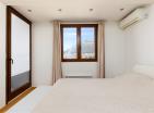 Luxus 4 emeletes villa 221 m2 panorámás tengerre és bár városra néző kilátással