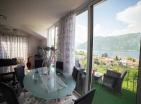 Due camere da letto appartamento 62 m2 in Stoliv con terrase e vista panoramica Kotor Bay