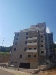 Výhled na moře slunný jednopokojový byt 48 m2 v Bečići, 200m na pláž